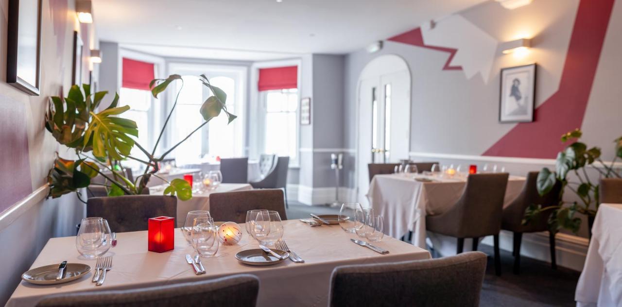 The Seaview Hotel And Restaurant Eksteriør billede